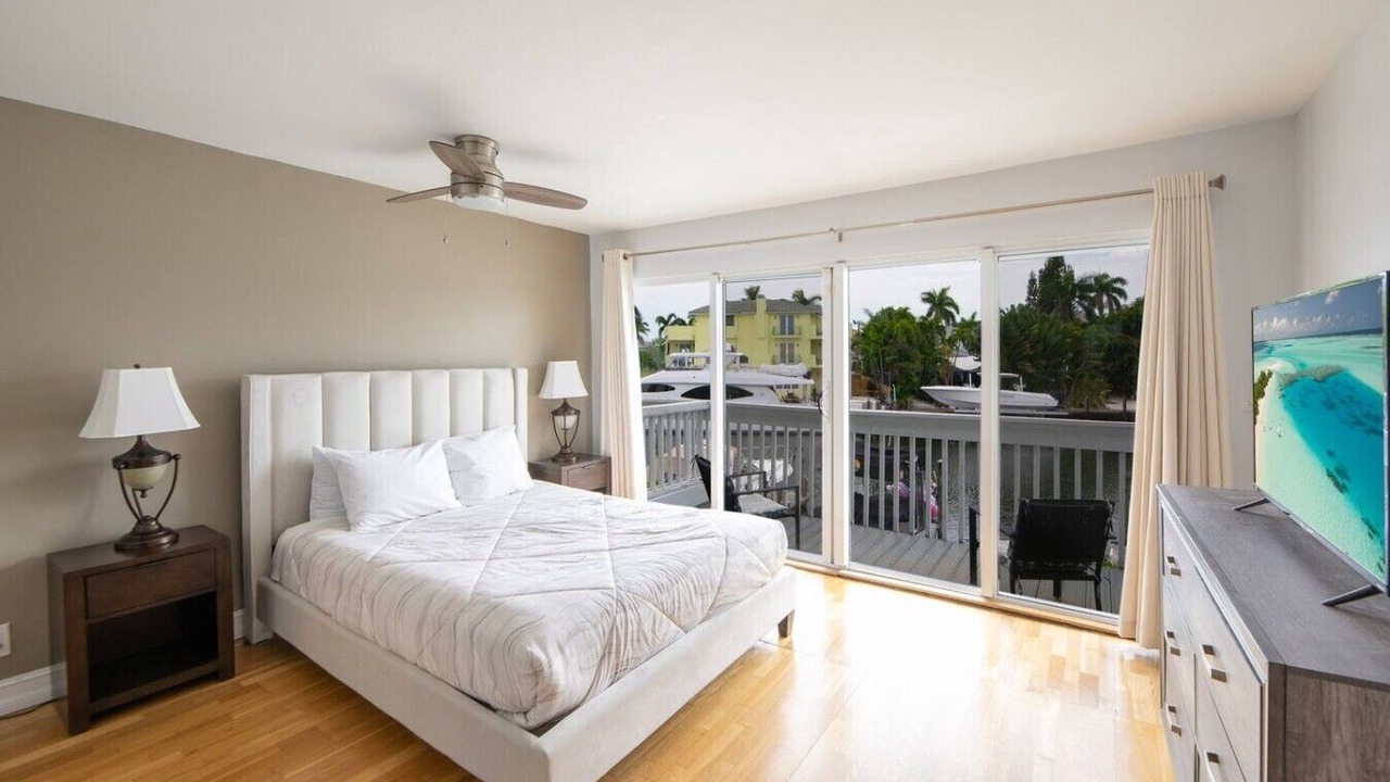 Photo of Bedroom in Coral Ridge