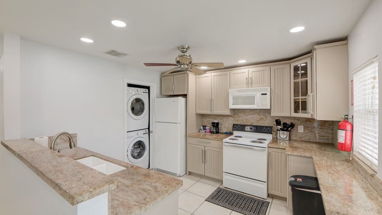 Photo of Kitchen in Coral Ridge
