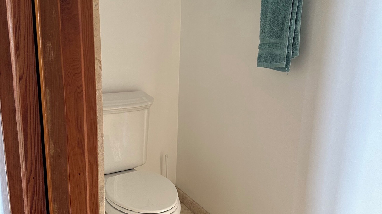 Photo of Bathroom in Tingler Island