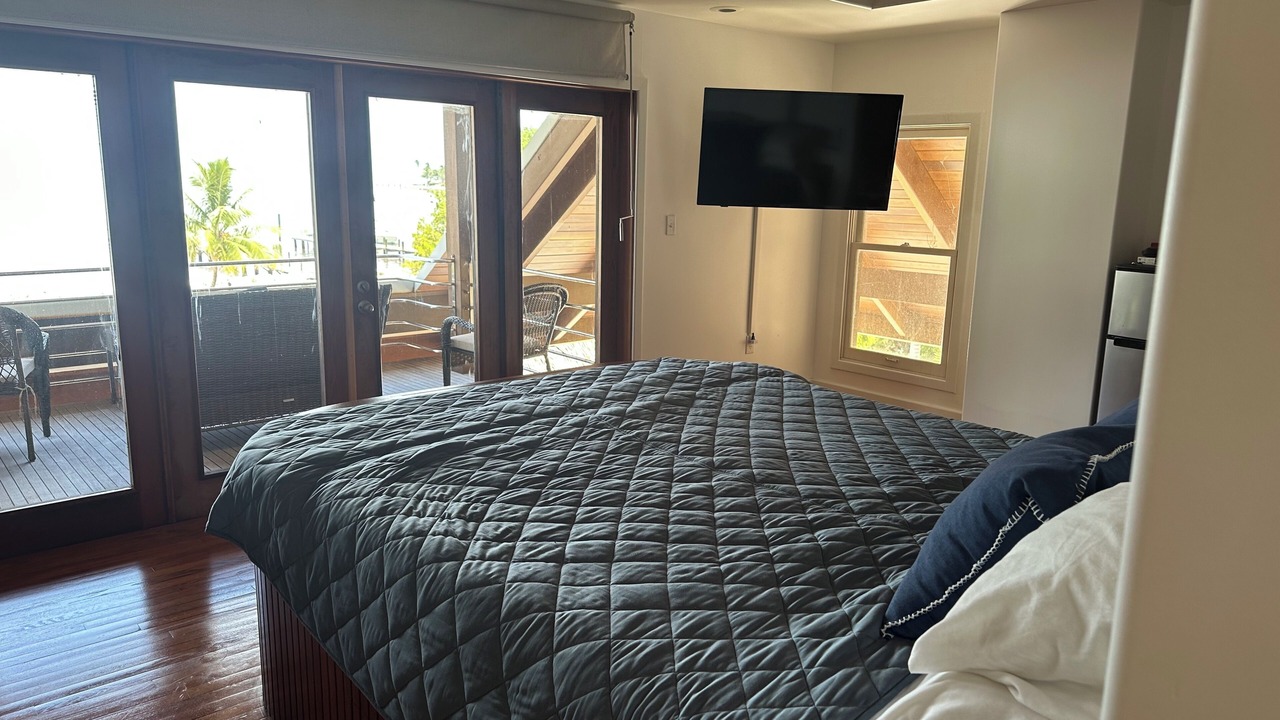 Photo of Bedroom in Tingler Island
