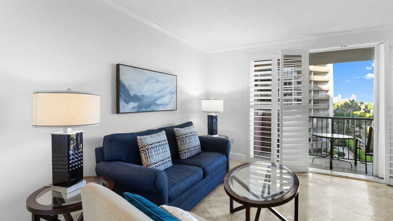 Photo of Livingroom in Coconut Grove