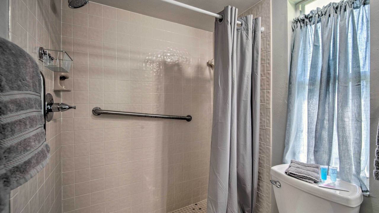 Photo of Bathroom in Citrus Springs