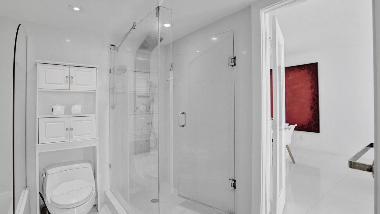 Photo of Bathroom in Hollywood South Central Beach