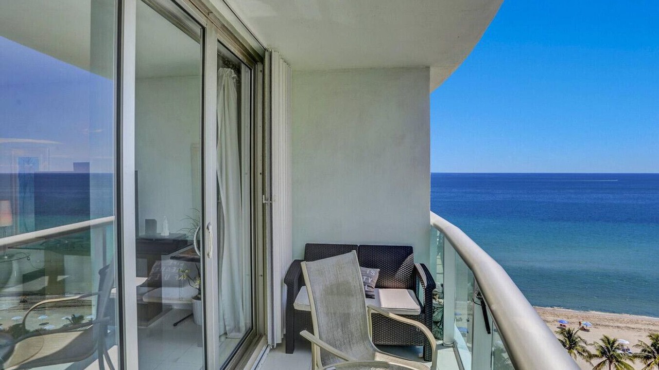 Photo of Outdoor in Hollywood South Central Beach