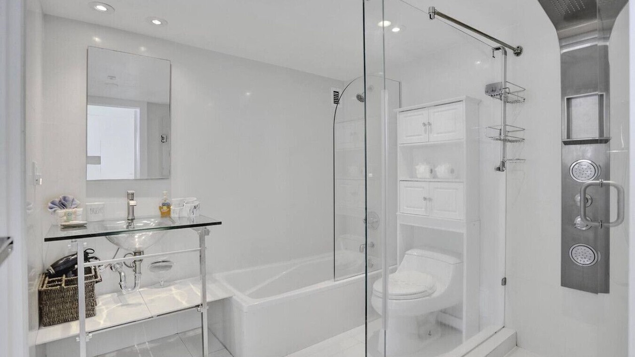 Photo of Bathroom in Hollywood South Central Beach