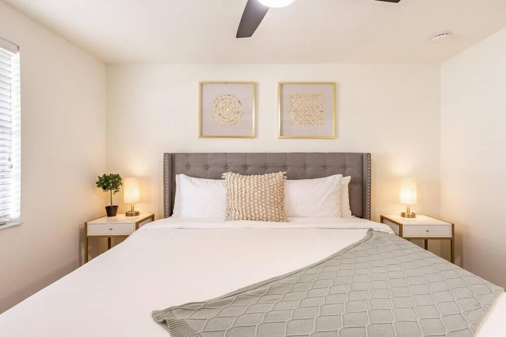Photo of Bedroom in Bearss Plaza