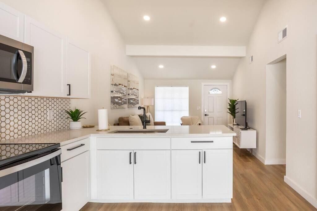 Photo of Kitchen in Bearss Plaza