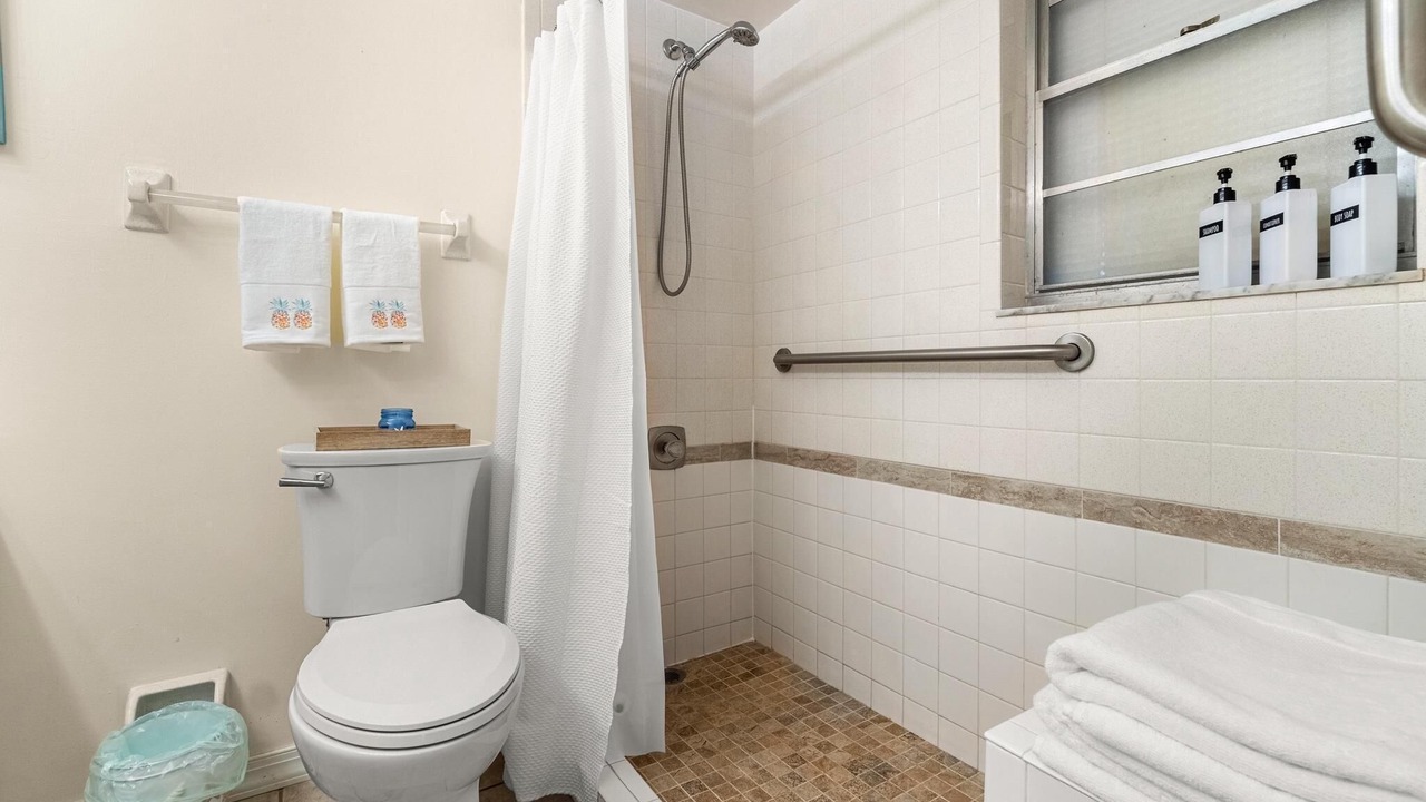 Photo of Bathroom in Largo