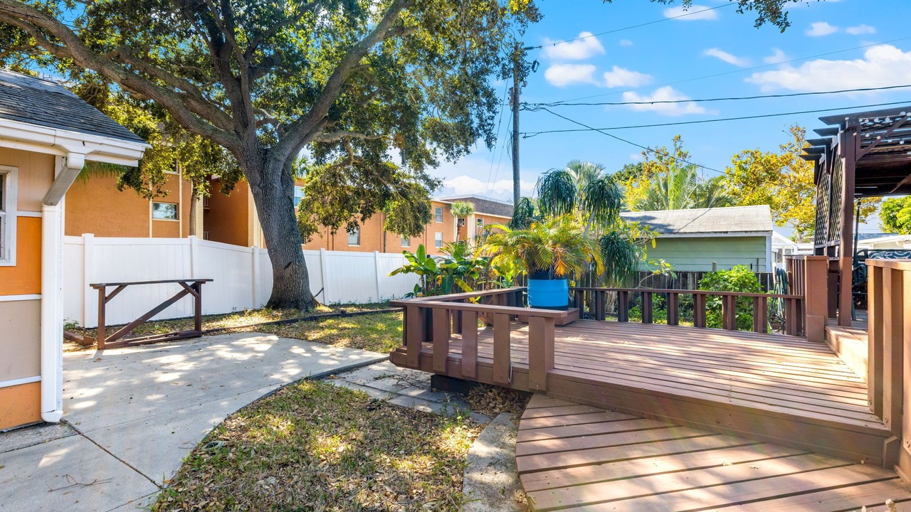 Photo of Patio Balcony in Largo