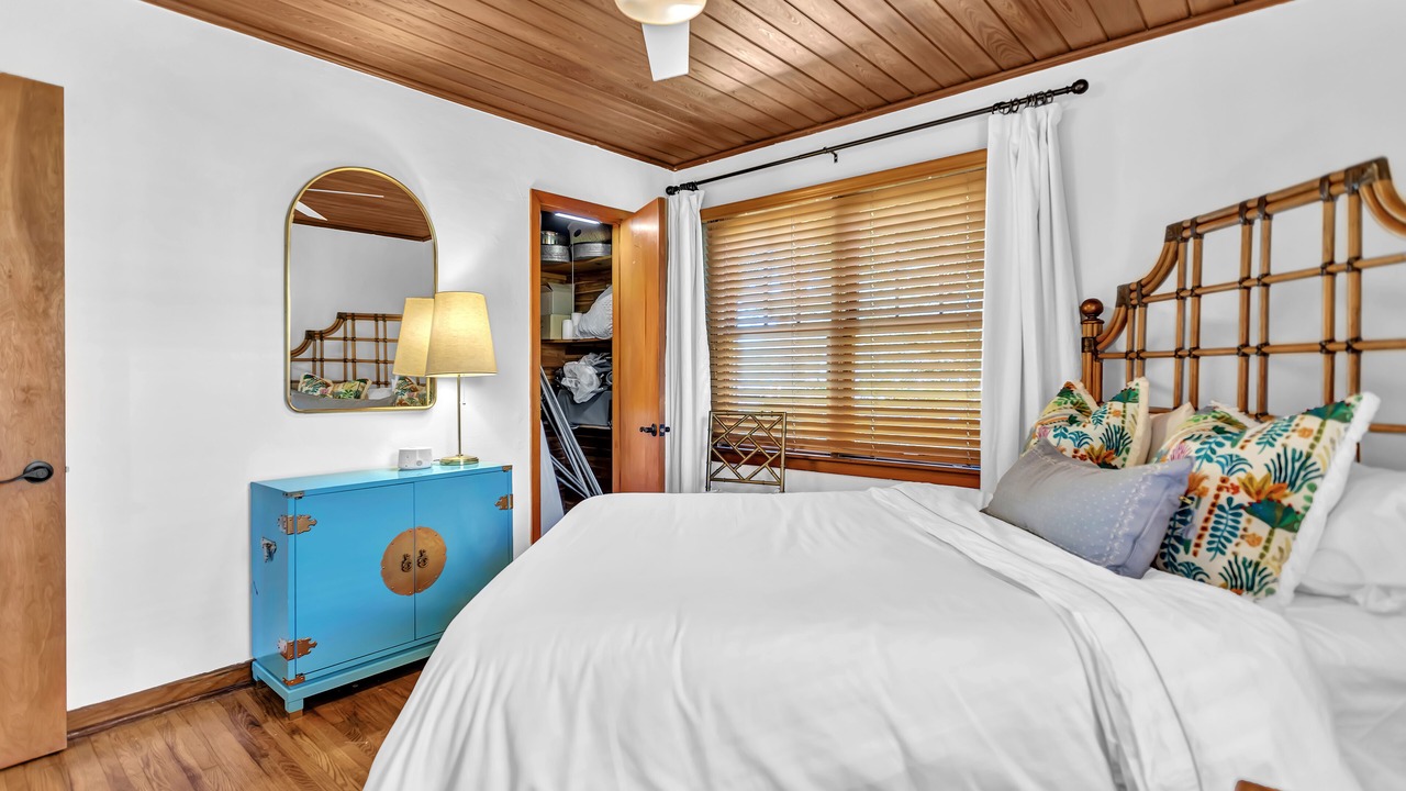 Photo of Bedroom in Del-Ida Park Historic District