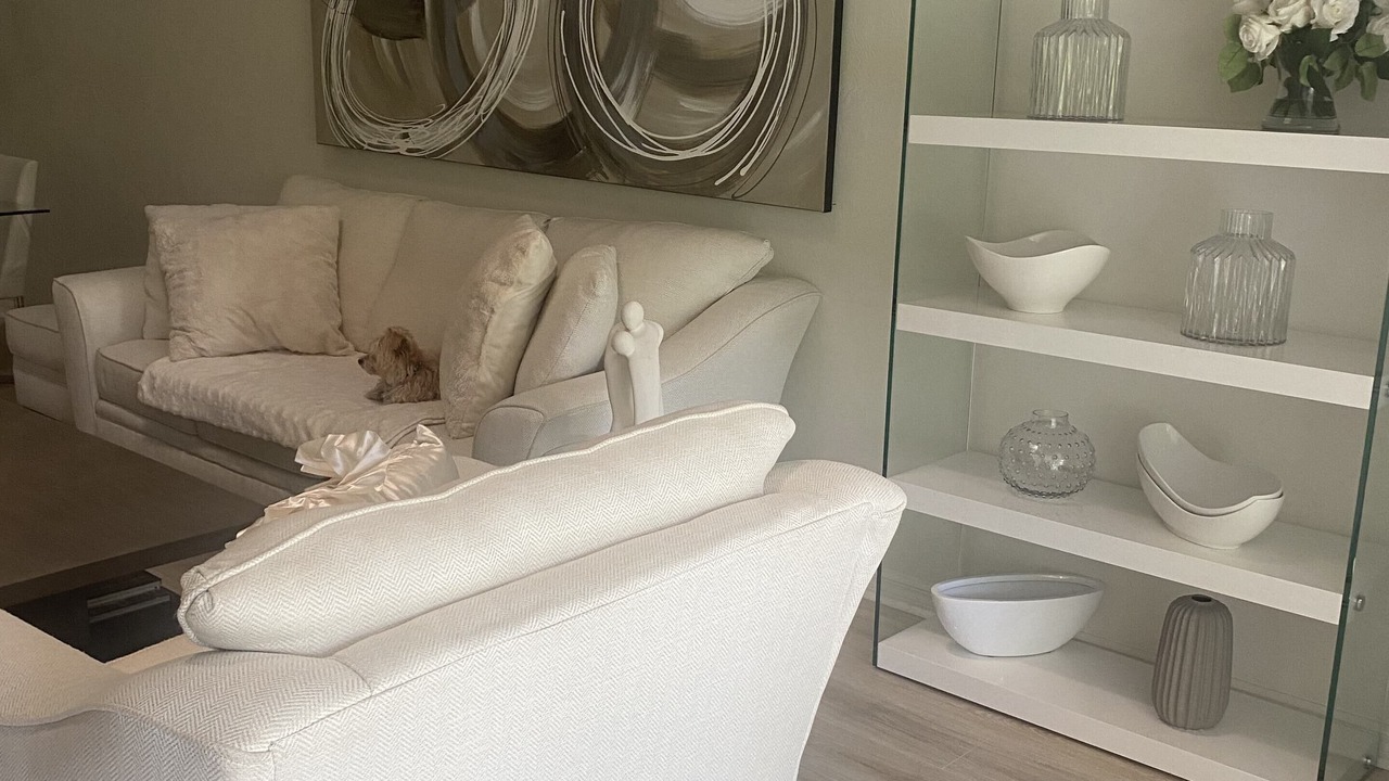 Photo of Livingroom in Central Naples