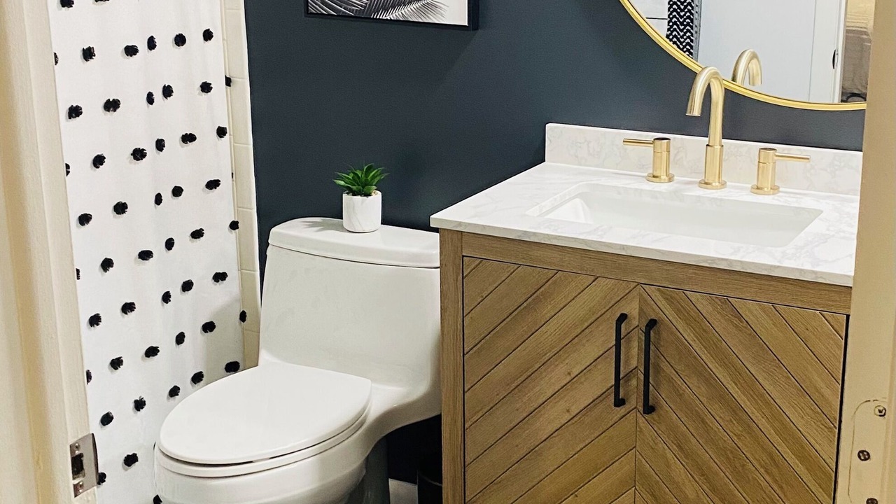 Photo of Bathroom in Central Naples
