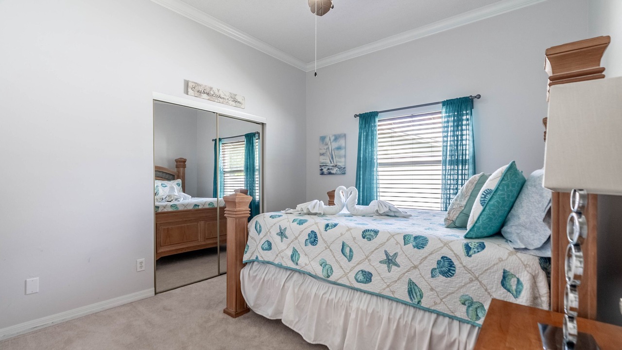 Photo of Bedroom in Lake Magdalene