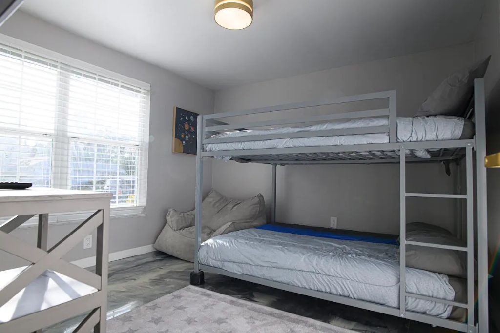 Photo of Bedroom in Seffner Community Alliance