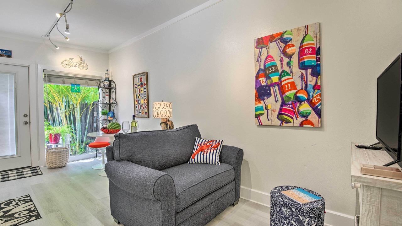 Photo of Livingroom in Central Sarasota