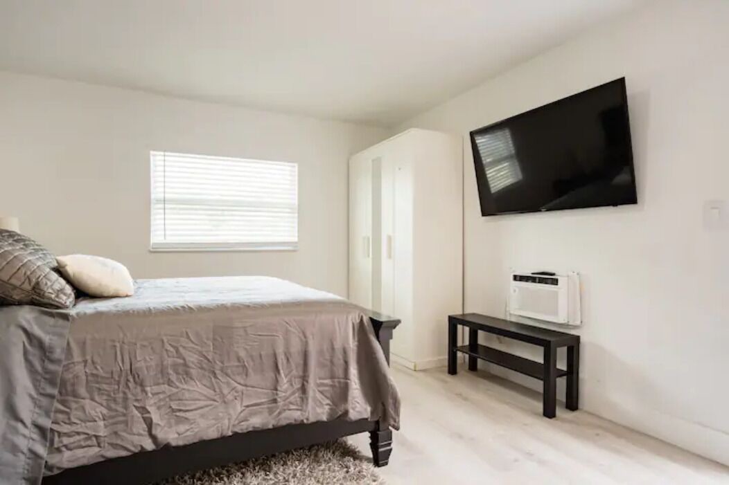Photo of Bedroom in Pompano Beach