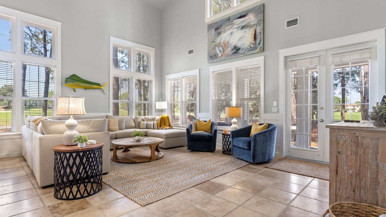 Photo of Livingroom in Laurel Grove