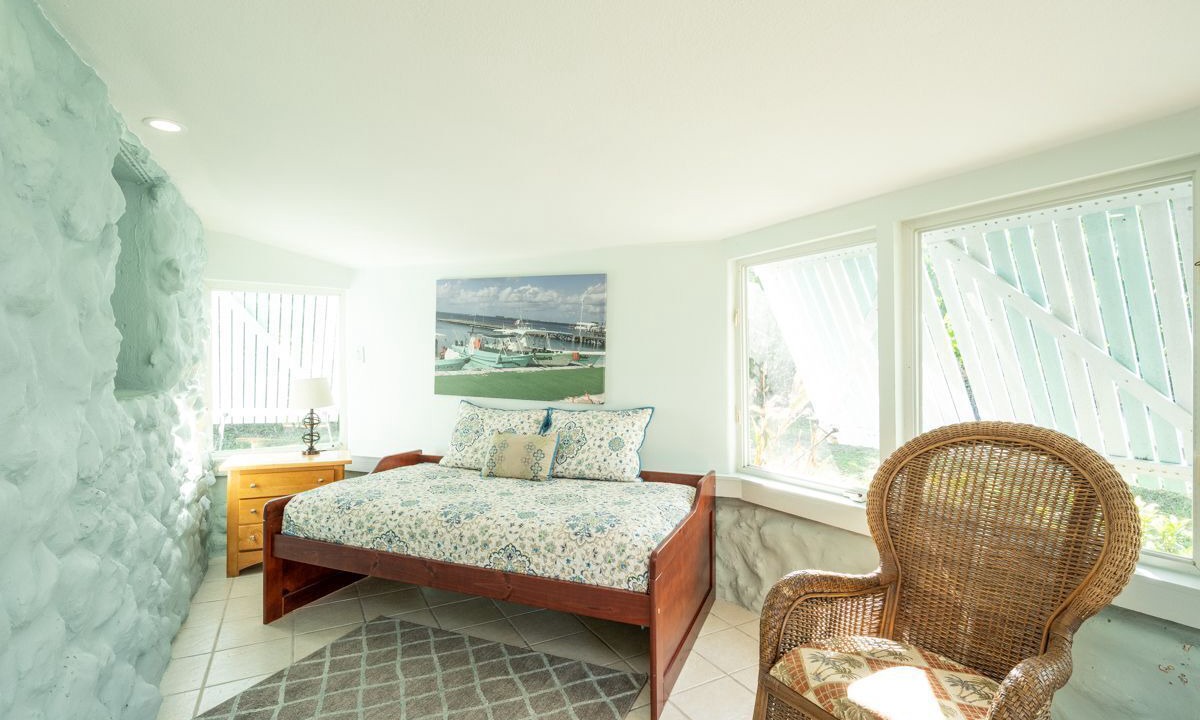 Photo of Bedroom in Summerland Key