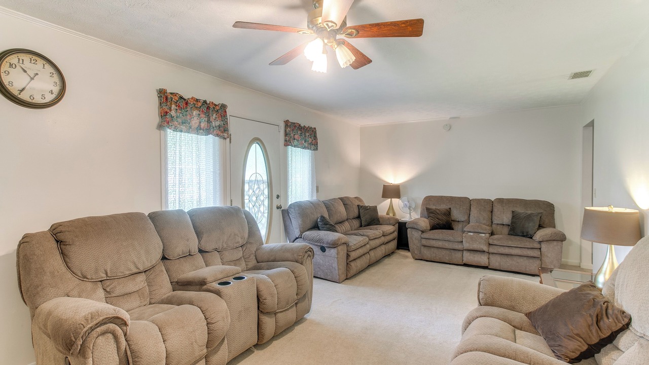 Photo of Livingroom in Waycross