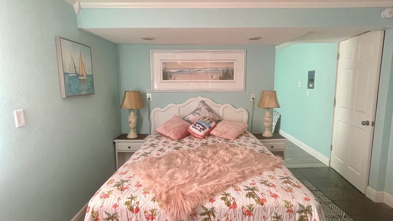 Photo of Bedroom in Hudson