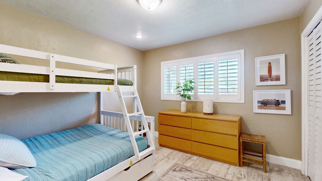 Photo of Bedroom in Cocoa Isles