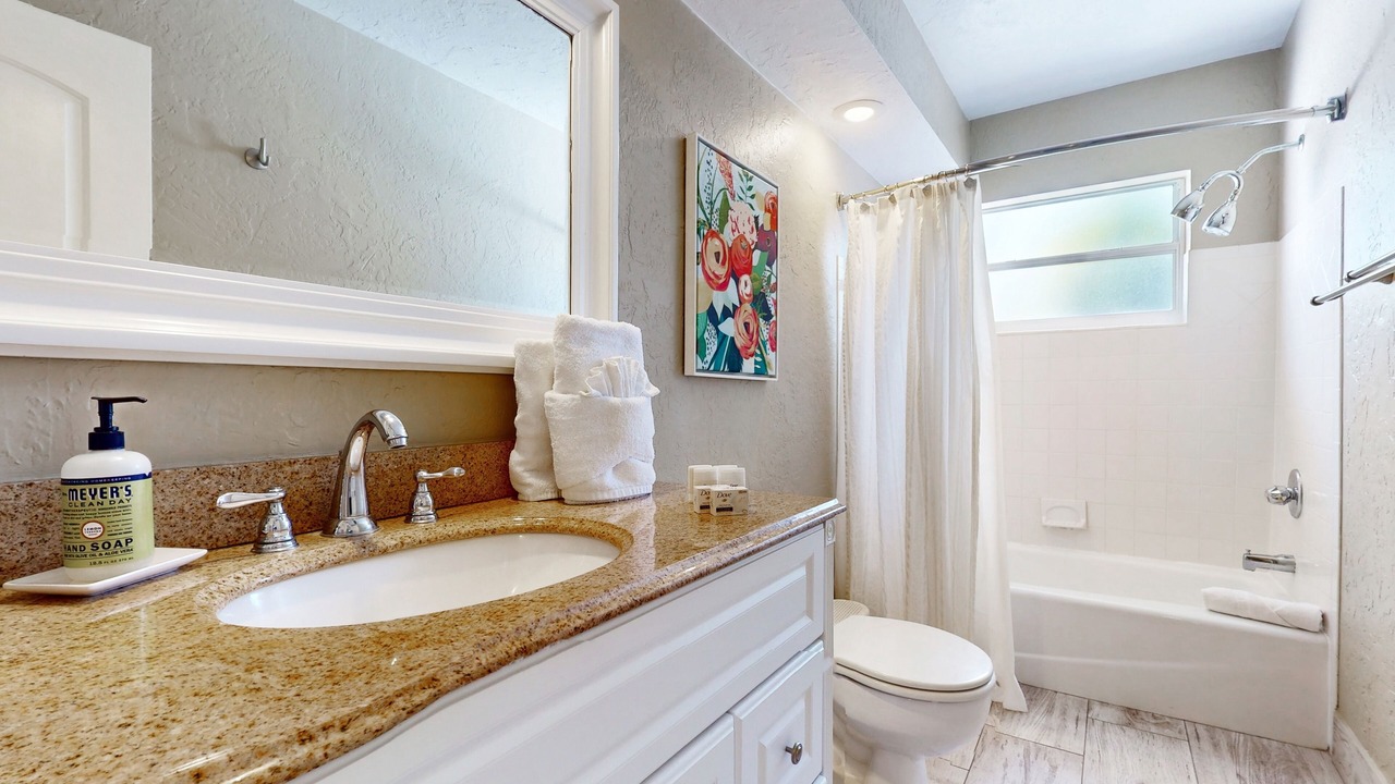 Photo of Bathroom in Cocoa Isles