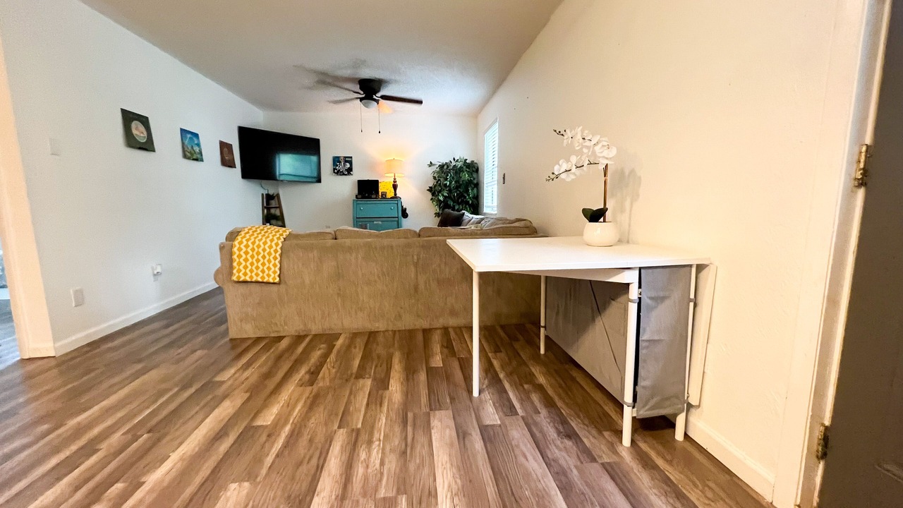 Photo of Livingroom in Nichols