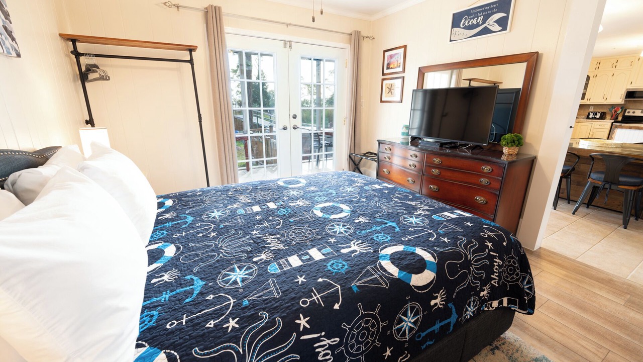 Photo of Bedroom in Magnolia Bluffs