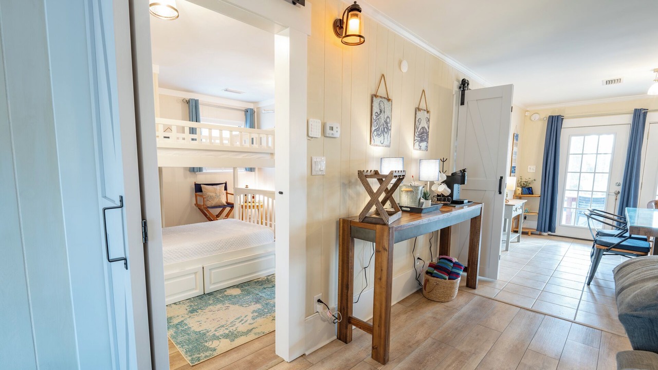 Photo of Bedroom in Magnolia Bluffs