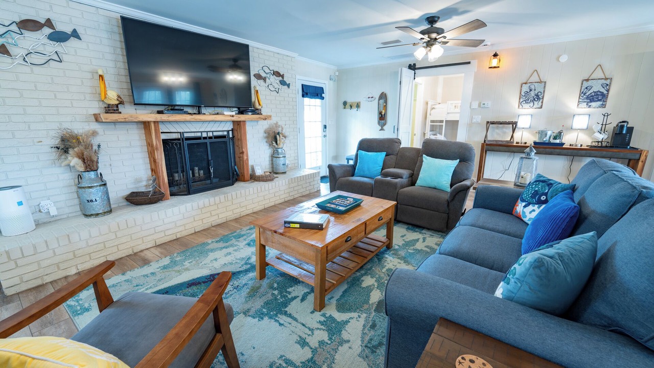 Photo of Livingroom in Magnolia Bluffs