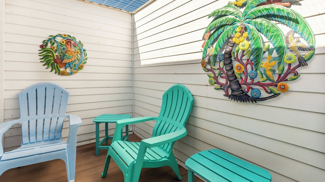 Photo of Outdoor in Uptown - Upper Duval
