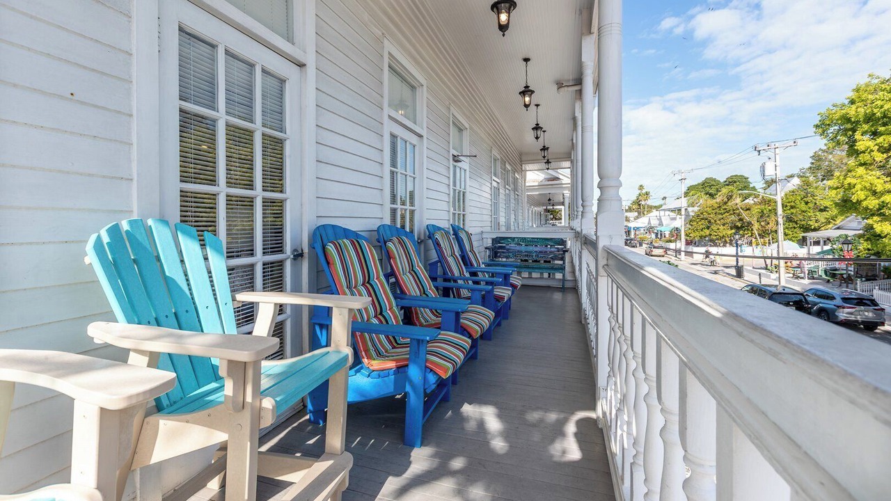 Photo of Patio Balcony in Uptown - Upper Duval