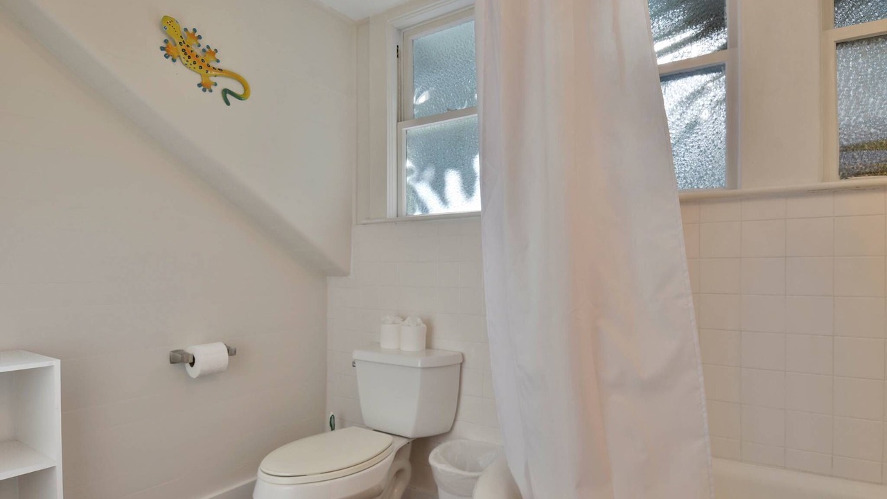 Photo of Bathroom in Historic Seaport