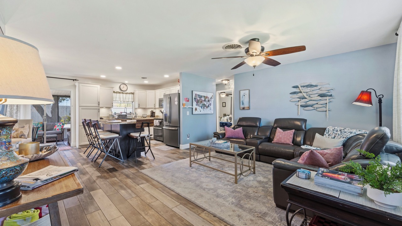 Photo of Livingroom in Jensen Beach