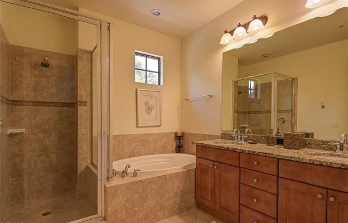 Photo of Bathroom in Biggar