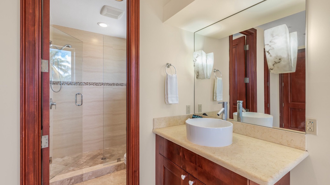 Photo of Bathroom in Marathon