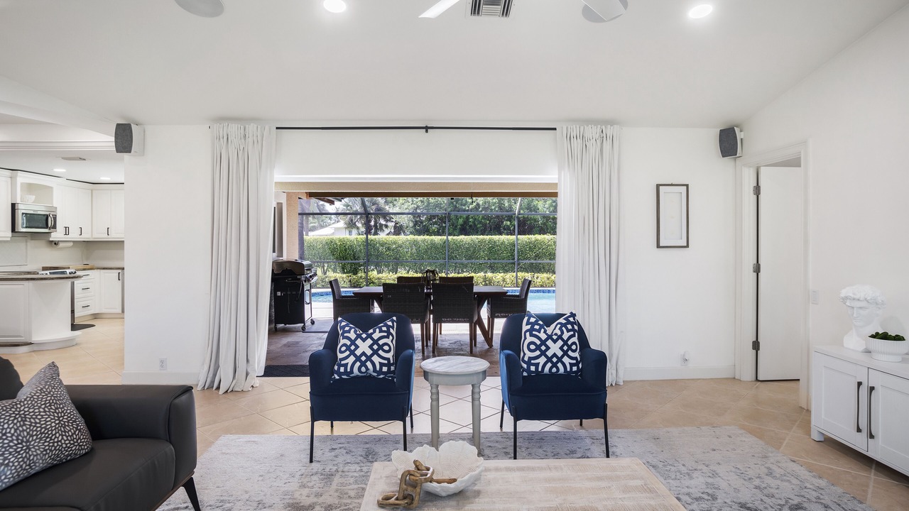 Photo of Livingroom in Bonita Shores
