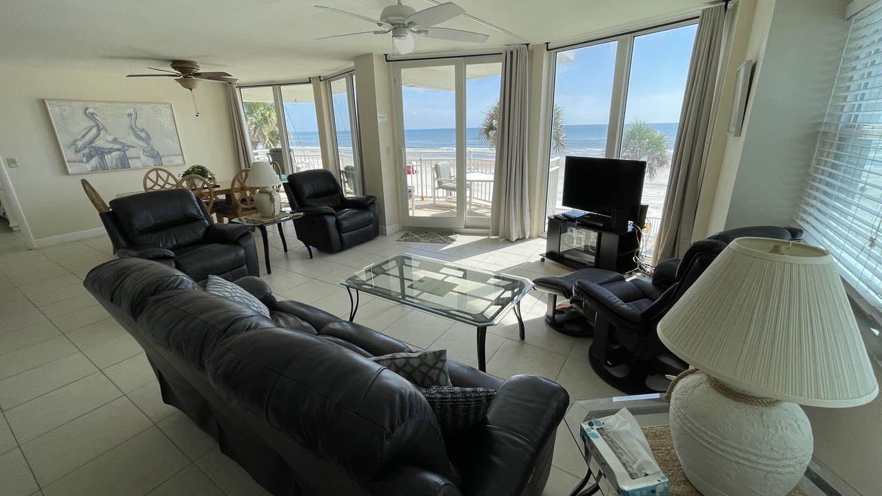 Photo of Livingroom in Daytona Beach Shores