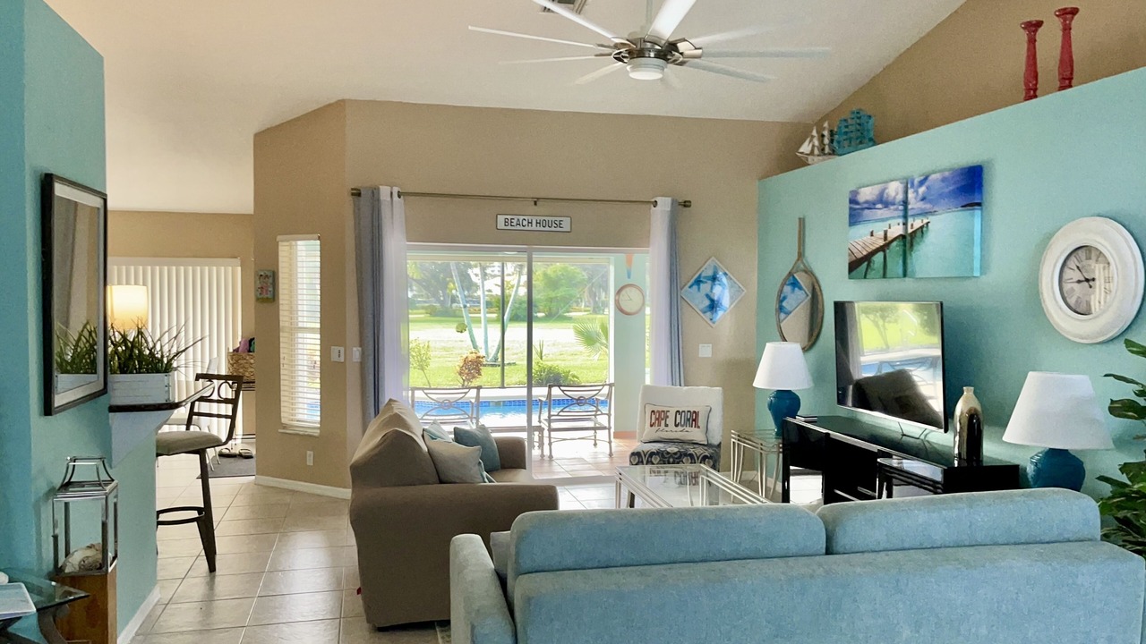 Photo of Outdoor in Pelican