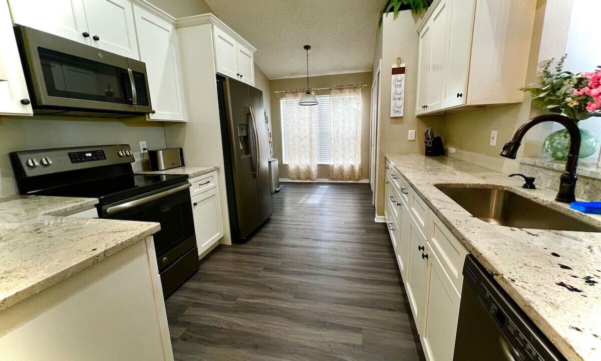 Photo of Kitchen in Bearss Plaza