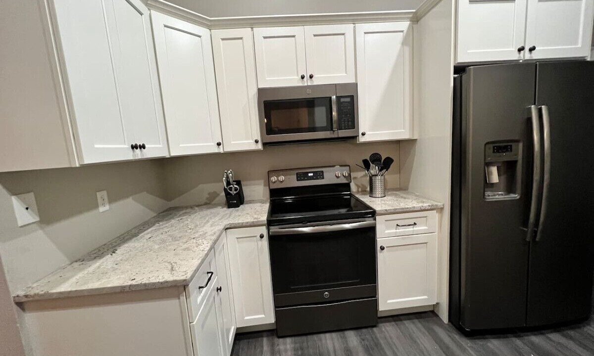 Photo of Kitchen in Bearss Plaza