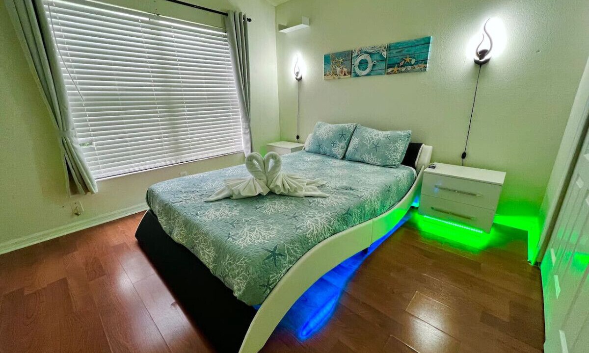 Photo of Bedroom in Bearss Plaza