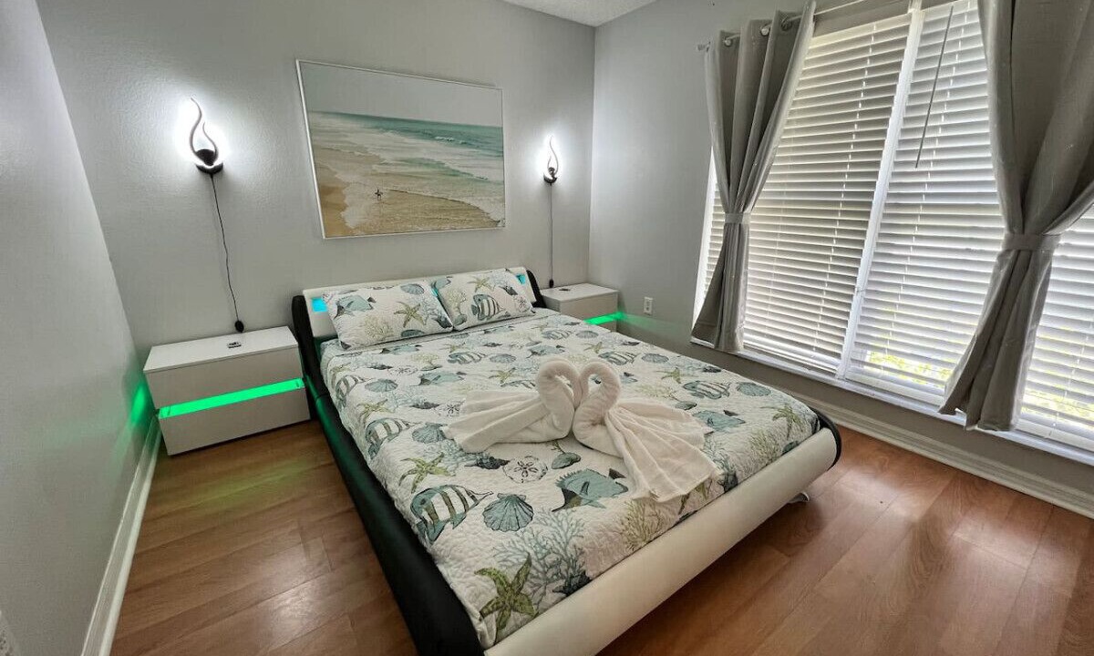 Photo of Bedroom in Bearss Plaza