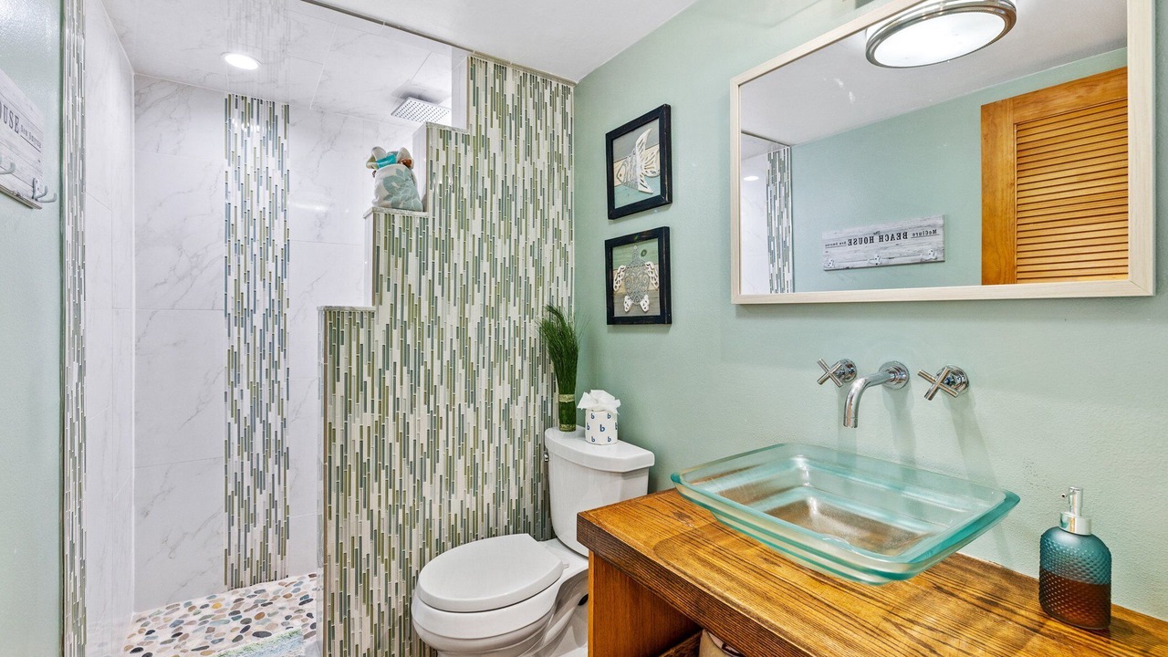 Photo of Bathroom in New Smyrna Beach
