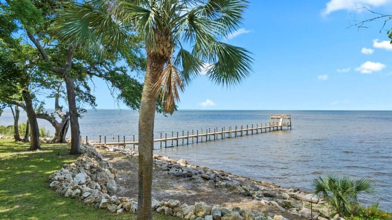 Photo of Others in Magnolia Bluffs