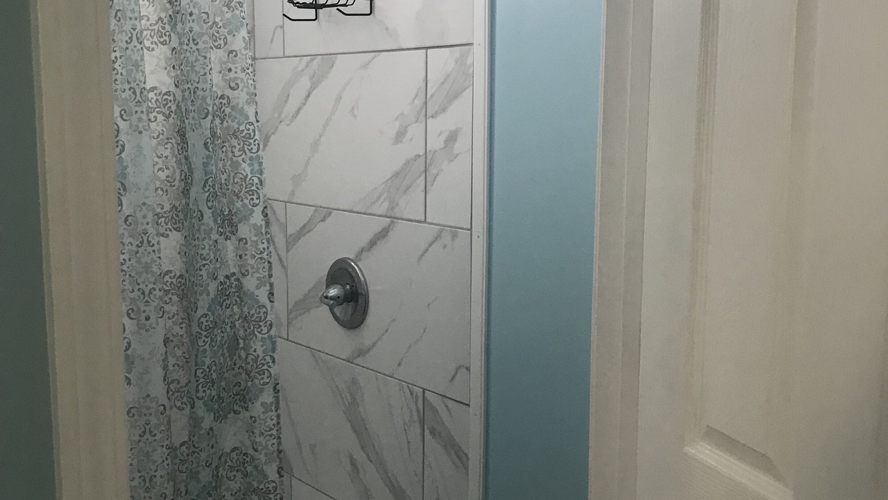 Photo of Bathroom in Putnam Hall