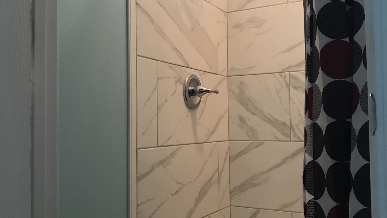 Photo of Bathroom in Putnam Hall