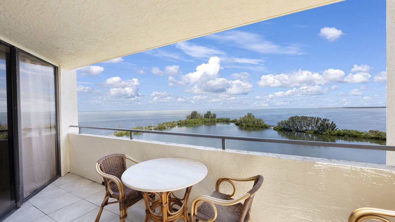 Photo of Patio Balcony in Hudson