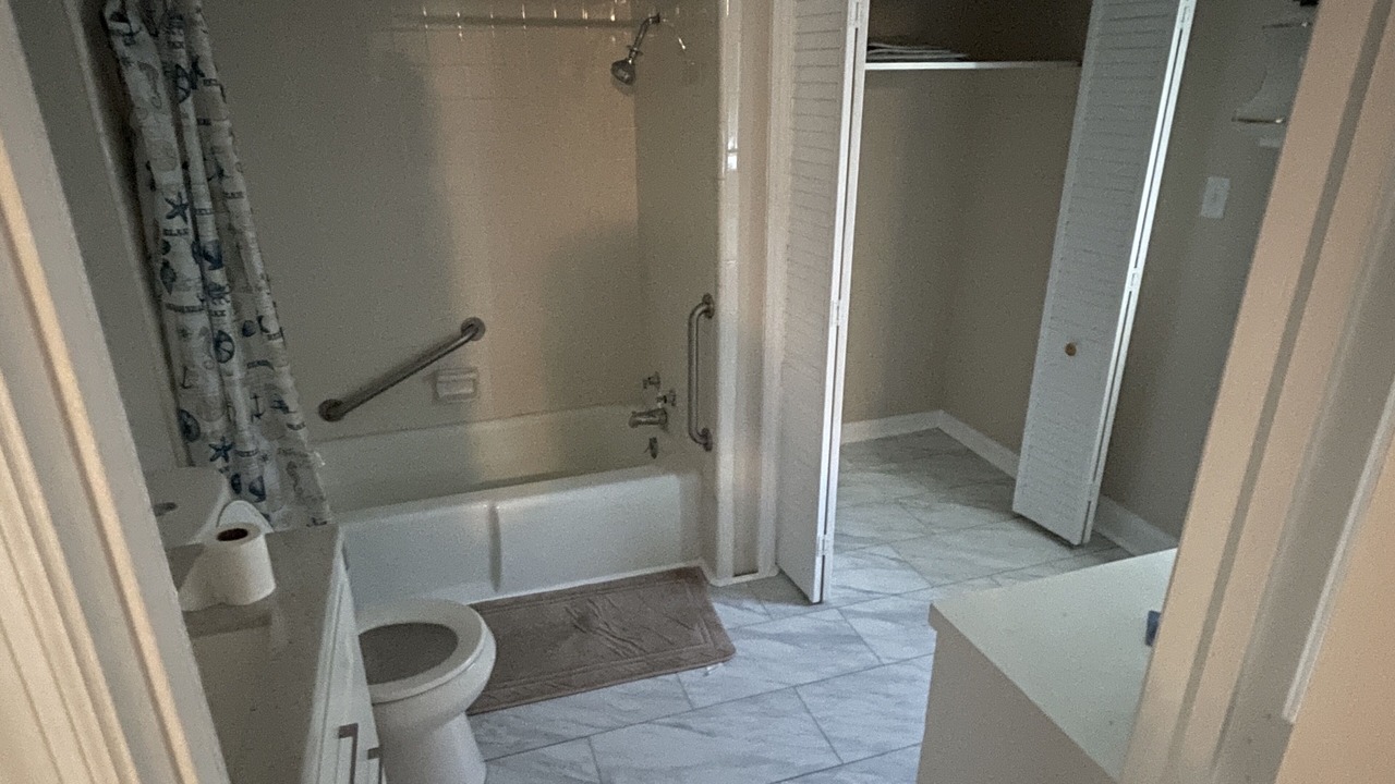 Photo of Bathroom in Albany