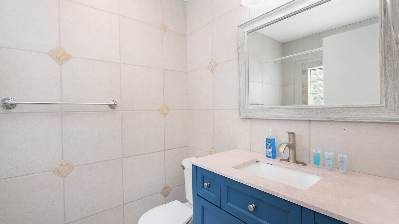 Photo of Bathroom in Cocoa Isles